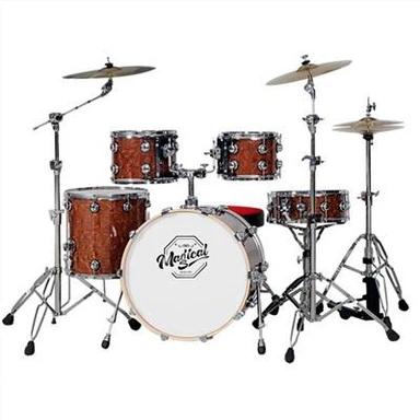 Vintage vínová bicí souprava